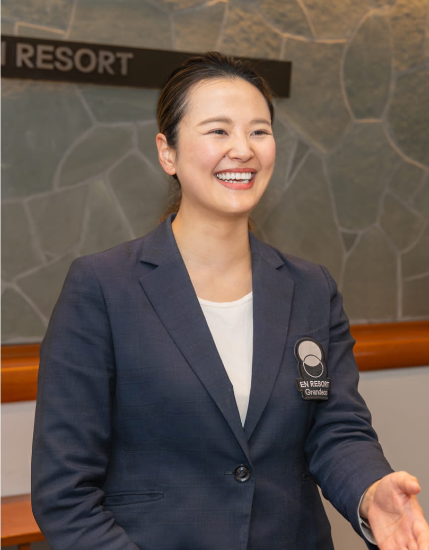 女性スタッフイメージ